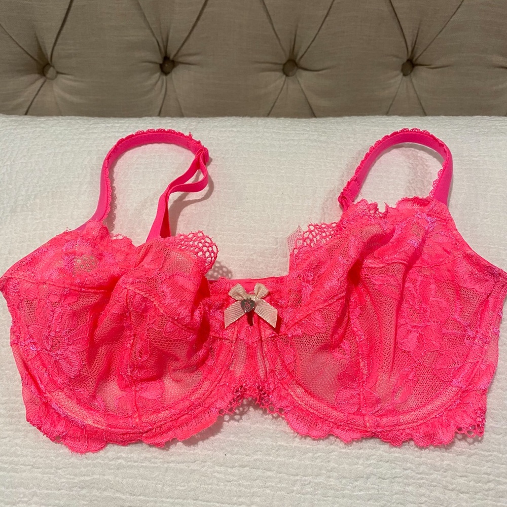 Victoria’s Secret bra